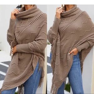 🆕 Hem Poncho Sweater✨